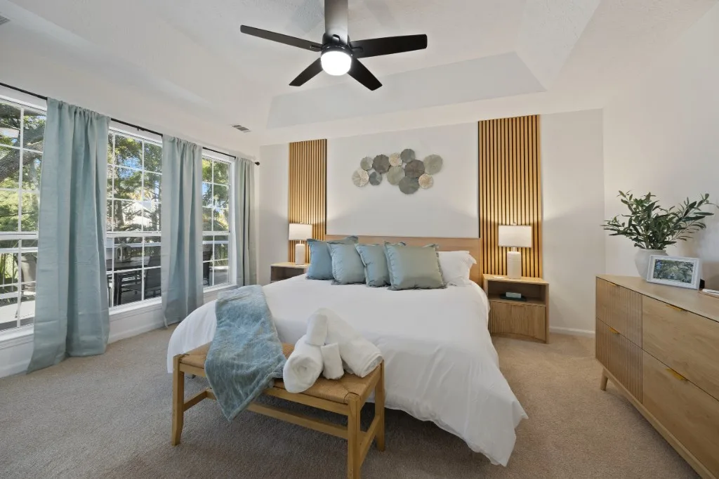 Savannah Island Oasis